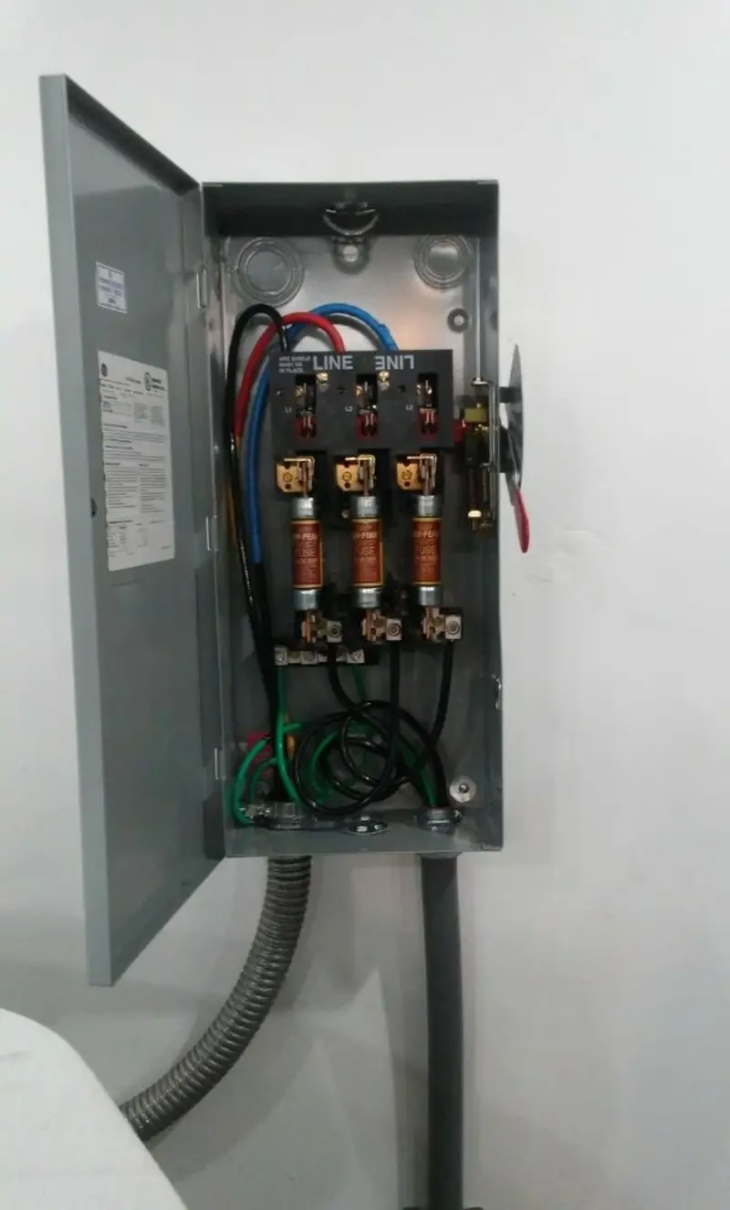 Three-phase disconnect switch installed for Smoke Detector Installation in Lake Barrington